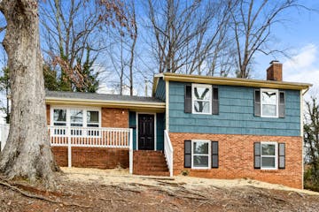 5909 Ruth Dr Charlotte, NC 28215